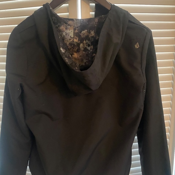 jacket - Picture 2 of 3